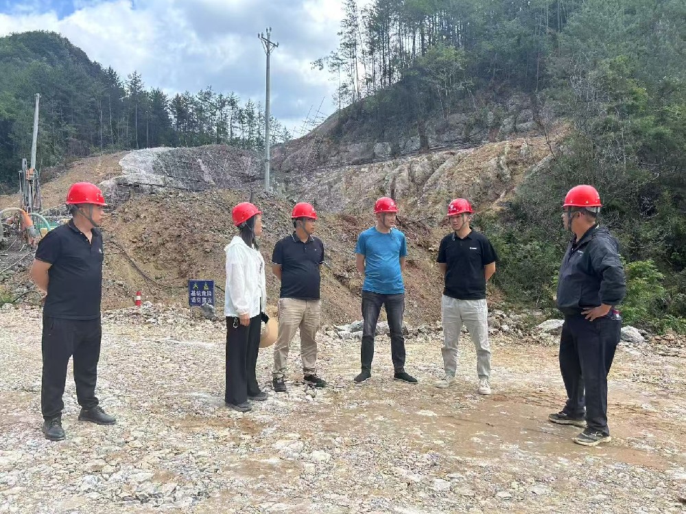 黎強帶隊開展節前安全檢查